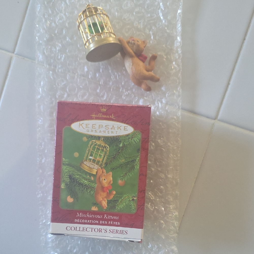 2000 Hallmark Keepsake Ornament with Gold Birdcage and Brown Kitten